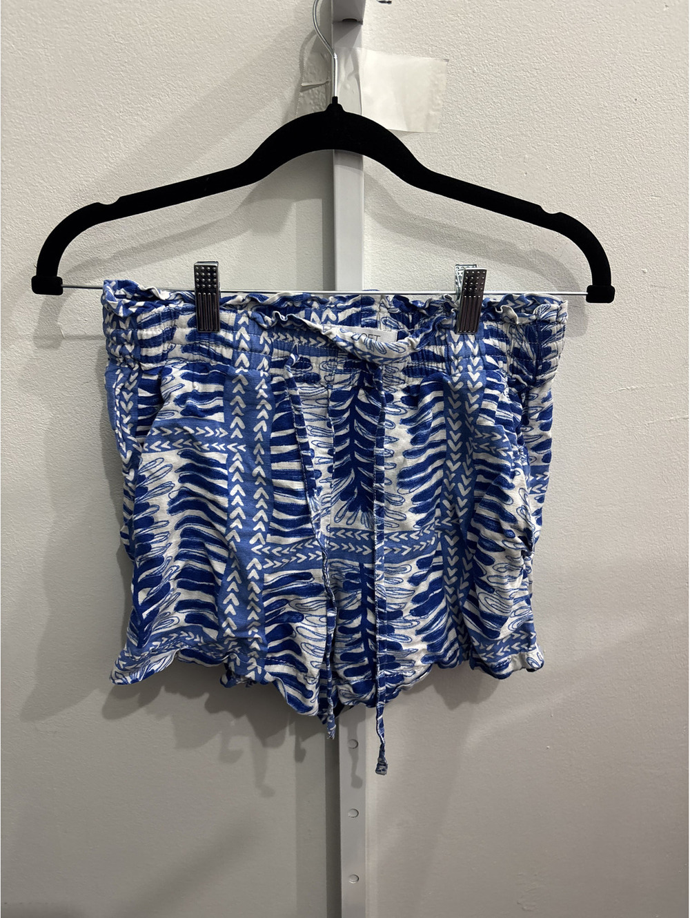 LOFT Blue and White Patterned Shorts